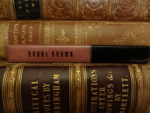 Bobbi Brown High Shimmer Lip Gloss in Naked Plum